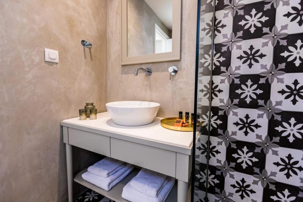 Lemon Tree House Aparthotel การ์ปาตอส ภายนอก รูปภาพ